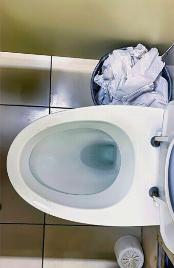 https://blockeddrainscannington.com.au/uploads/2025/07/blocked-toilet-31722.jpg