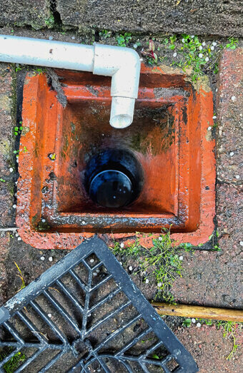 https://blockeddrainscannington.com.au/uploads/2025/07/hero-blocked-sewers-89214.jpg